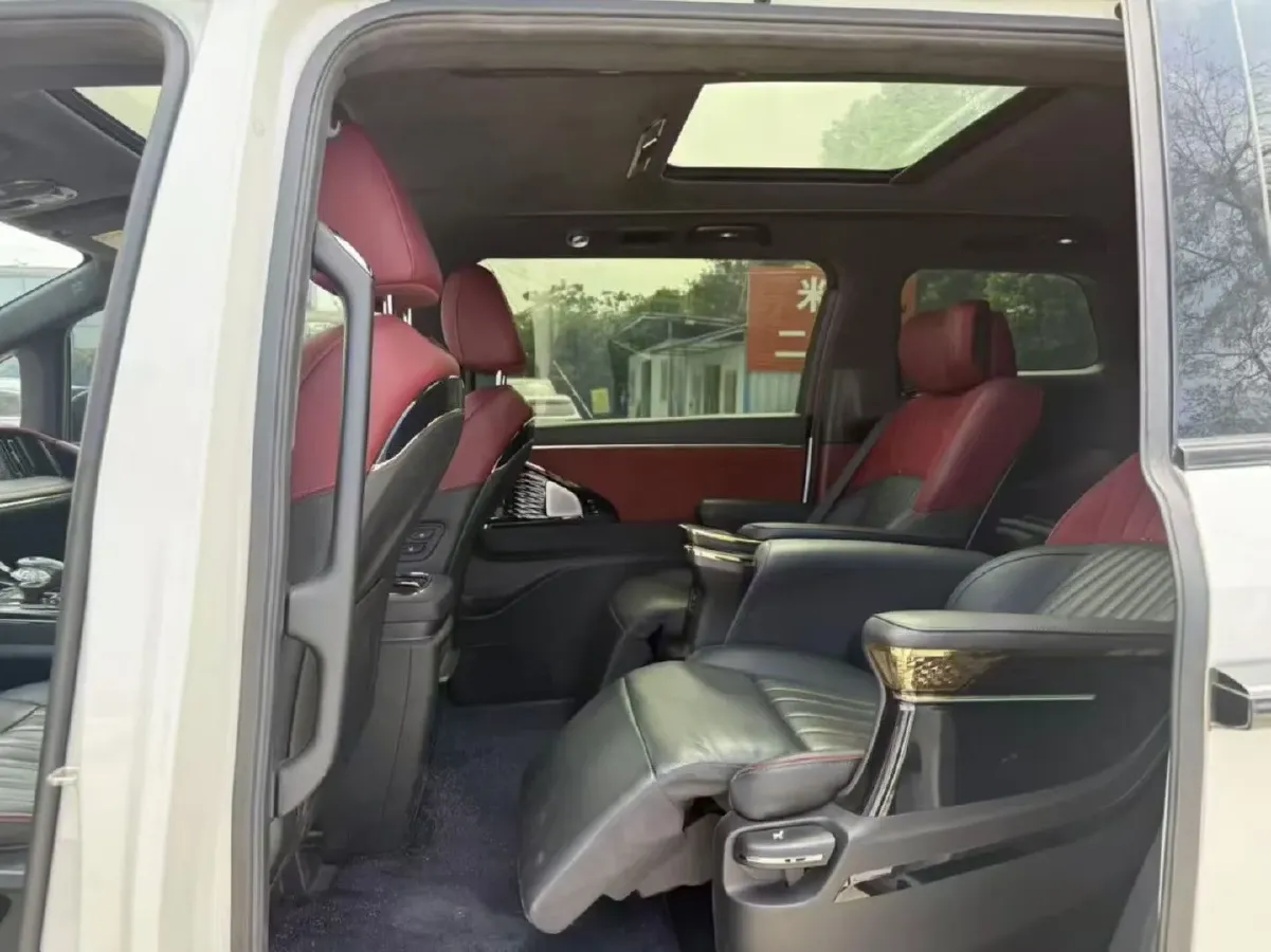 2023 GAC Trumpchi M8 2.0T 252HP L4 8AT,autocango,china used car exporter,china ev exporter,chinese used car exporter,chinese used ev exporter