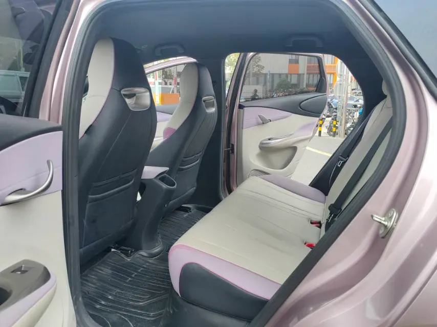 2021 Ford Escort 1.5L 122HP L3 6AT,autocango,china used car exporter,china ev exporter,chinese used car exporter,chinese used ev exporter