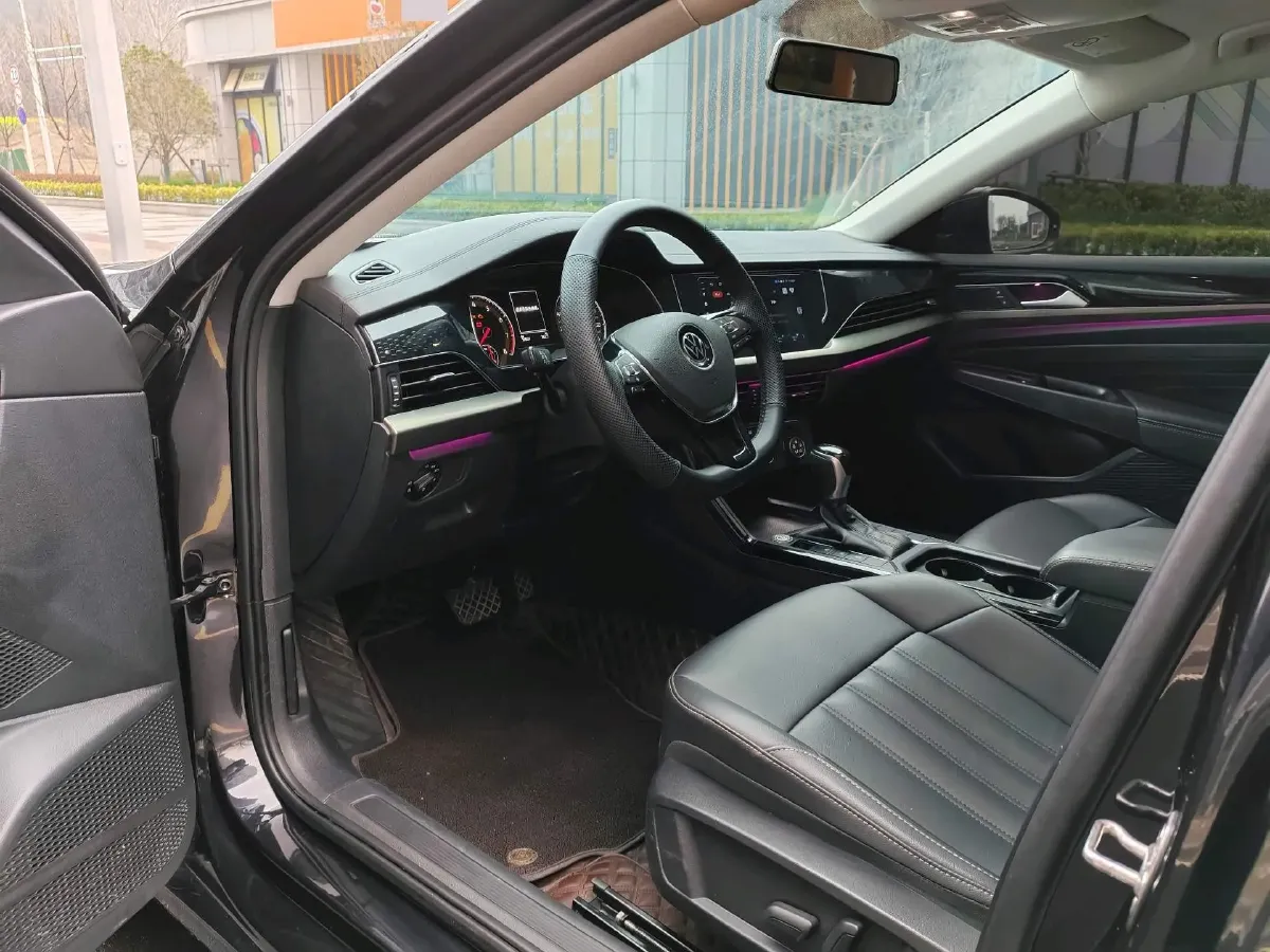 2020 Volkswagen Passat 1.4T 150HP L4 7DCT,autocango,china used car exporter,china ev exporter,chinese used car exporter,chinese used ev exporter