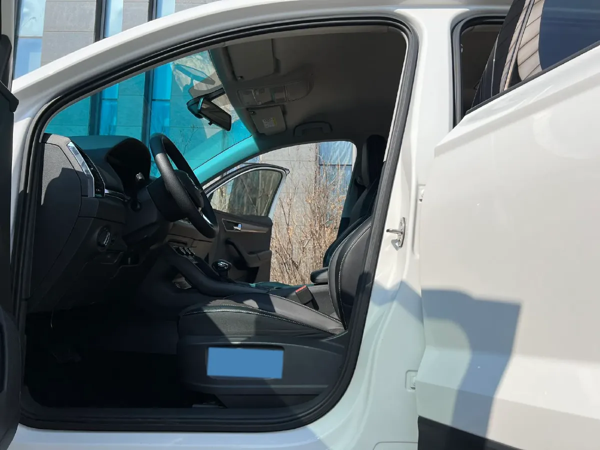 2021 Skoda Karoq 1.4T 150HP L4 7DCT,autocango,china used car exporter,china ev exporter,chinese used car exporter,chinese used ev exporter