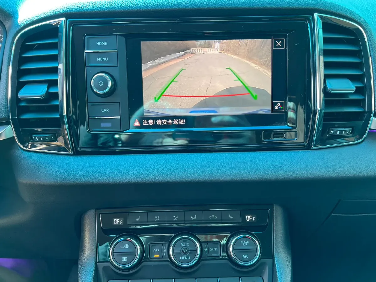 2021 Skoda Karoq 1.4T 150HP L4 7DCT,autocango,china used car exporter,china ev exporter,chinese used car exporter,chinese used ev exporter