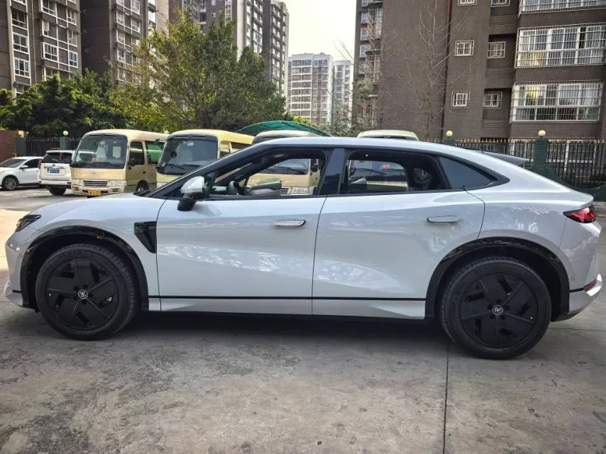 2025 BYD SongL EV BEV 71.8KWH,autocango,china used car exporter,china ev exporter,chinese used car exporter,chinese used ev exporter