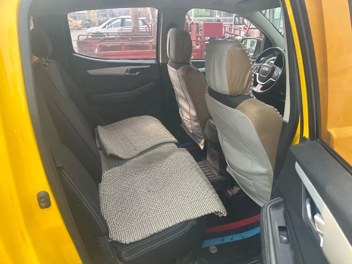 2019 Isuzu RE-MAX Jim 2.0T 204HP L4 5MT,autocango,china used car exporter,china ev exporter,chinese used car exporter,chinese used ev exporter