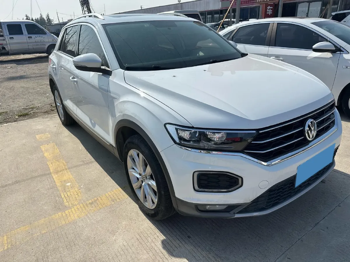 2019 Volkswagen T-Roc 1.4T 131HP L4 7DCT,autocango,china used car exporter,china ev exporter,chinese used car exporter,chinese used ev exporter