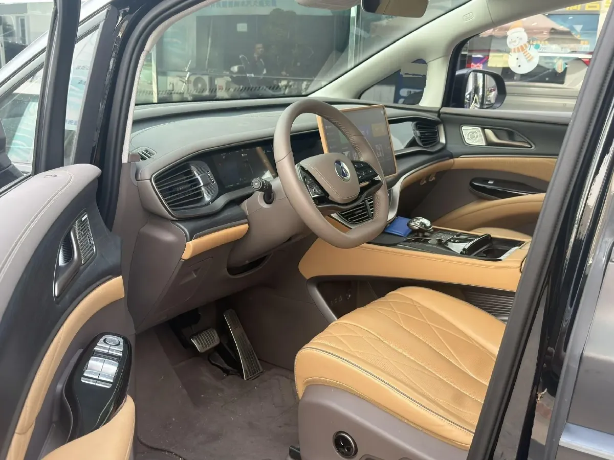 2024 Denza D9 1.5T 139HP L4 E-CVT PHEV 40KWH,autocango,china used car exporter,china ev exporter,chinese used car exporter,chinese used ev exporter