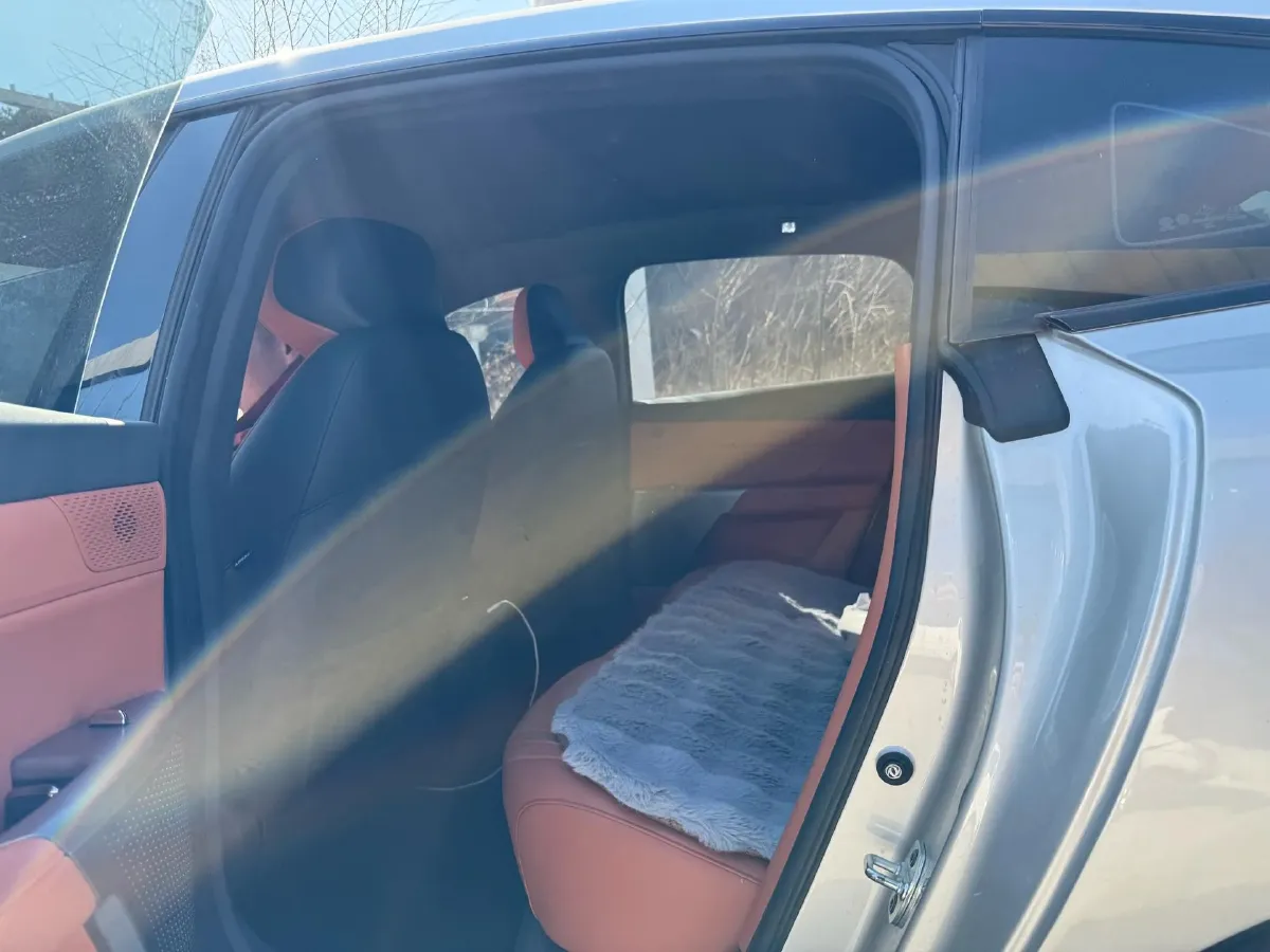 2024 DongFeng eπ eπ007 REEV 105HP REEV 28.4KWH,autocango,china used car exporter,china ev exporter,chinese used car exporter,chinese used ev exporter