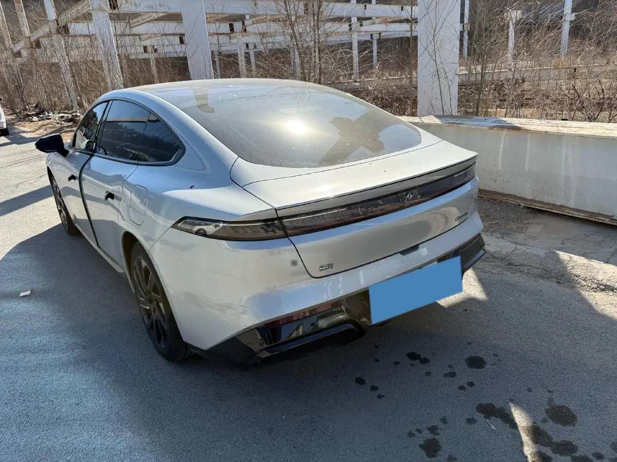 2024 DongFeng eπ eπ007 REEV 105HP REEV 28.4KWH,autocango,china used car exporter,china ev exporter,chinese used car exporter,chinese used ev exporter