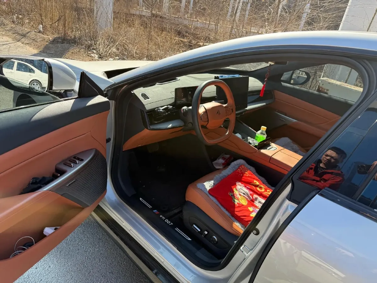 2024 DongFeng eπ eπ007 REEV 105HP REEV 28.4KWH,autocango,china used car exporter,china ev exporter,chinese used car exporter,chinese used ev exporter