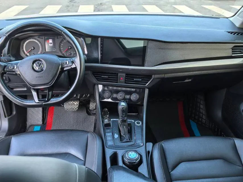 2019 Roewe RX5 MAX 2.0T 231HP L4 6DCT,autocango,china used car exporter,china ev exporter,chinese used car exporter,chinese used ev exporter