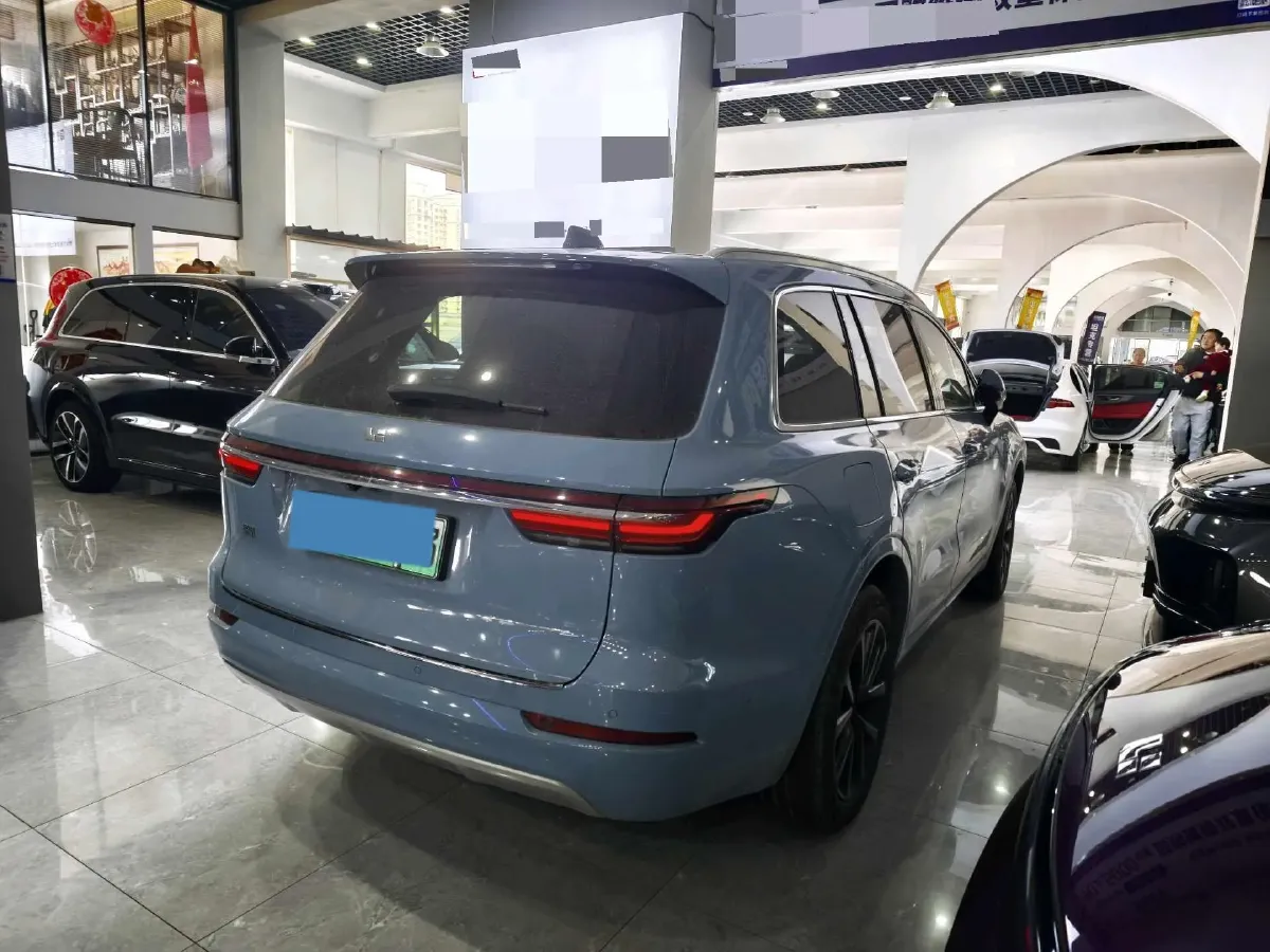 2021 Li ONE Range Extended 131HP REEV 40.5KWH,autocango,china used car exporter,china ev exporter,chinese used car exporter,chinese used ev exporter