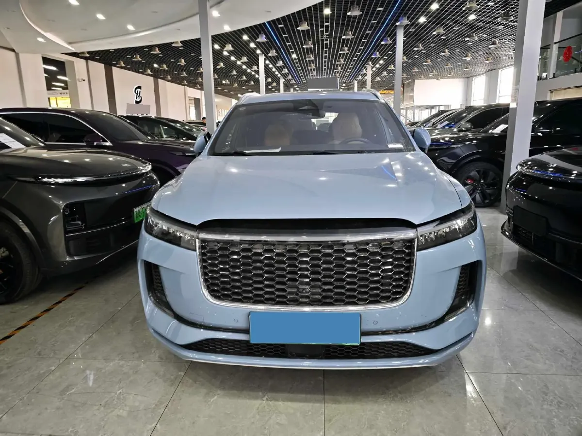 2021 Li ONE Range Extended 131HP REEV 40.5KWH,autocango,china used car exporter,china ev exporter,chinese used car exporter,chinese used ev exporter