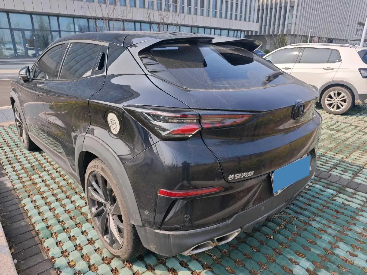 2020 ChangAn UNI-T 1.5T 180HP L4 7DCT,autocango,china used car exporter,china ev exporter,chinese used car exporter,chinese used ev exporter