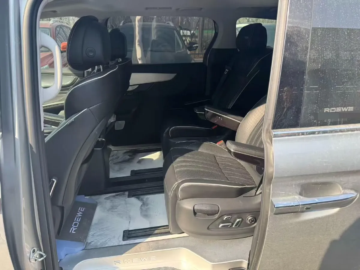 2021 Roewe iMAX8 2.0T 234HP L4 8AT,autocango,china used car exporter,china ev exporter,chinese used car exporter,chinese used ev exporter