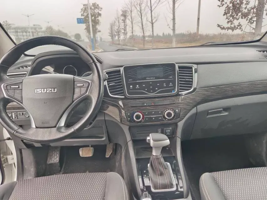 2018 Isuzu Mu-X 1.9T 163HP L4 6AT,autocango,china used car exporter,china ev exporter,chinese used car exporter,chinese used ev exporter