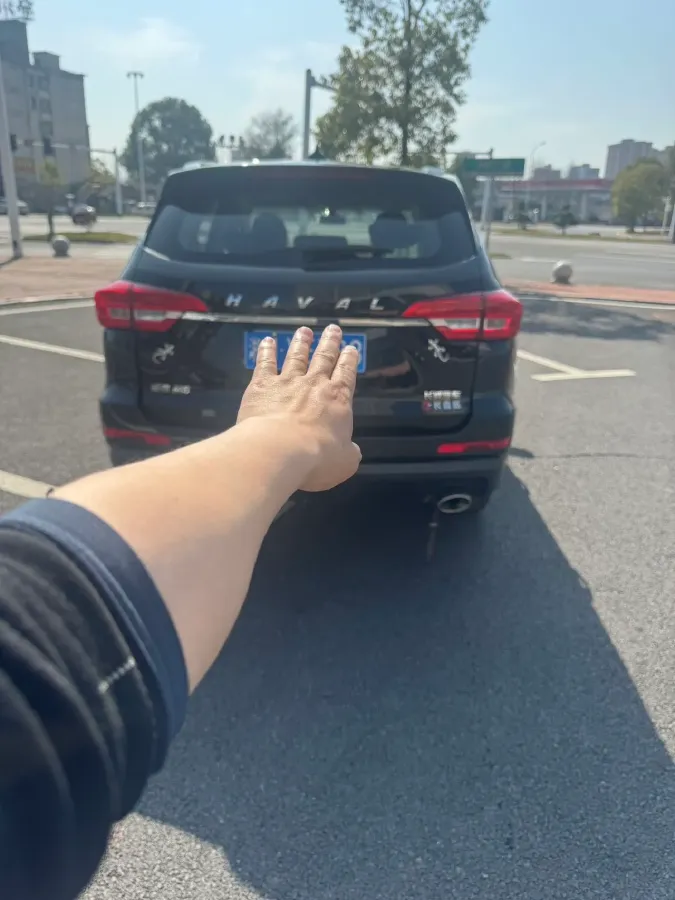 2019 Haval M6 1.5T 150HP L4 7DCT,autocango,china used car exporter,china ev exporter,chinese used car exporter,chinese used ev exporter