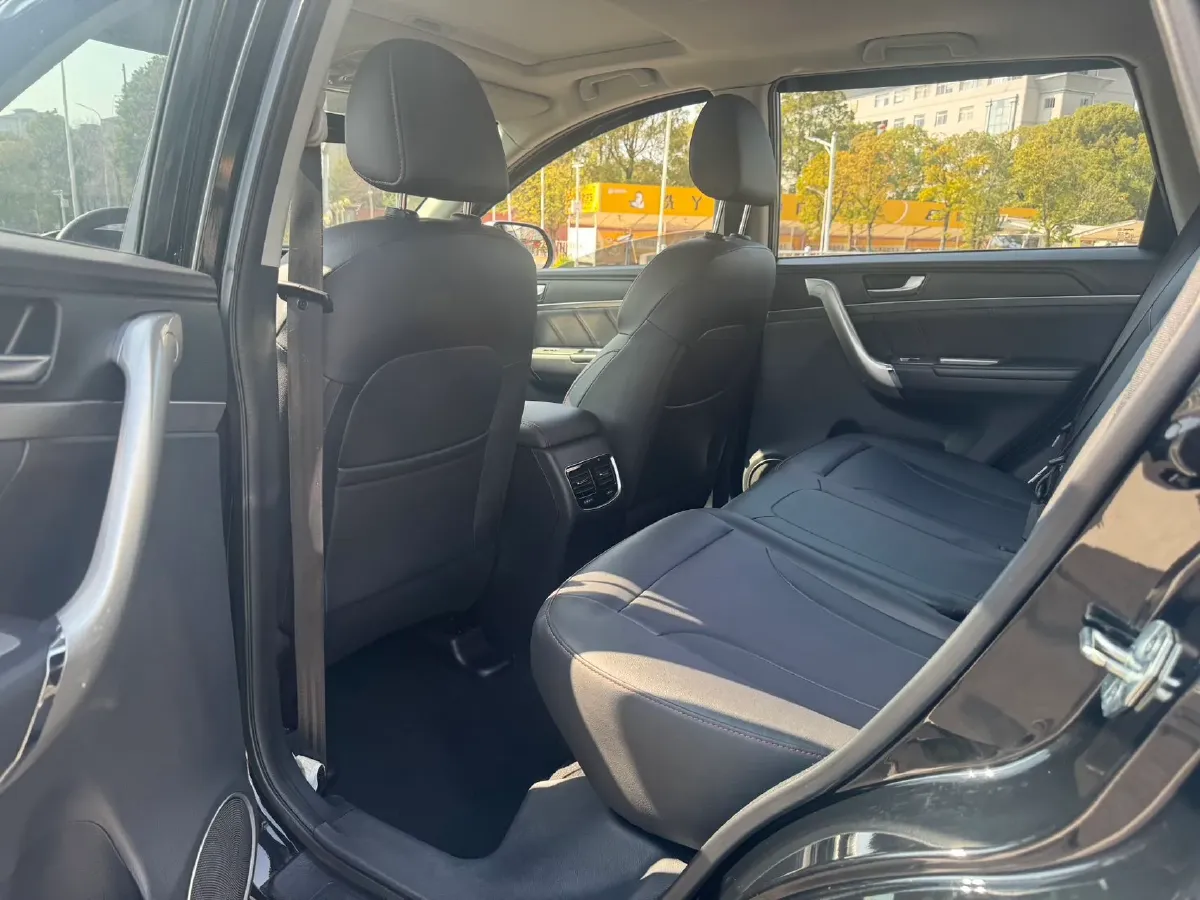 2019 Haval M6 1.5T 150HP L4 7DCT,autocango,china used car exporter,china ev exporter,chinese used car exporter,chinese used ev exporter