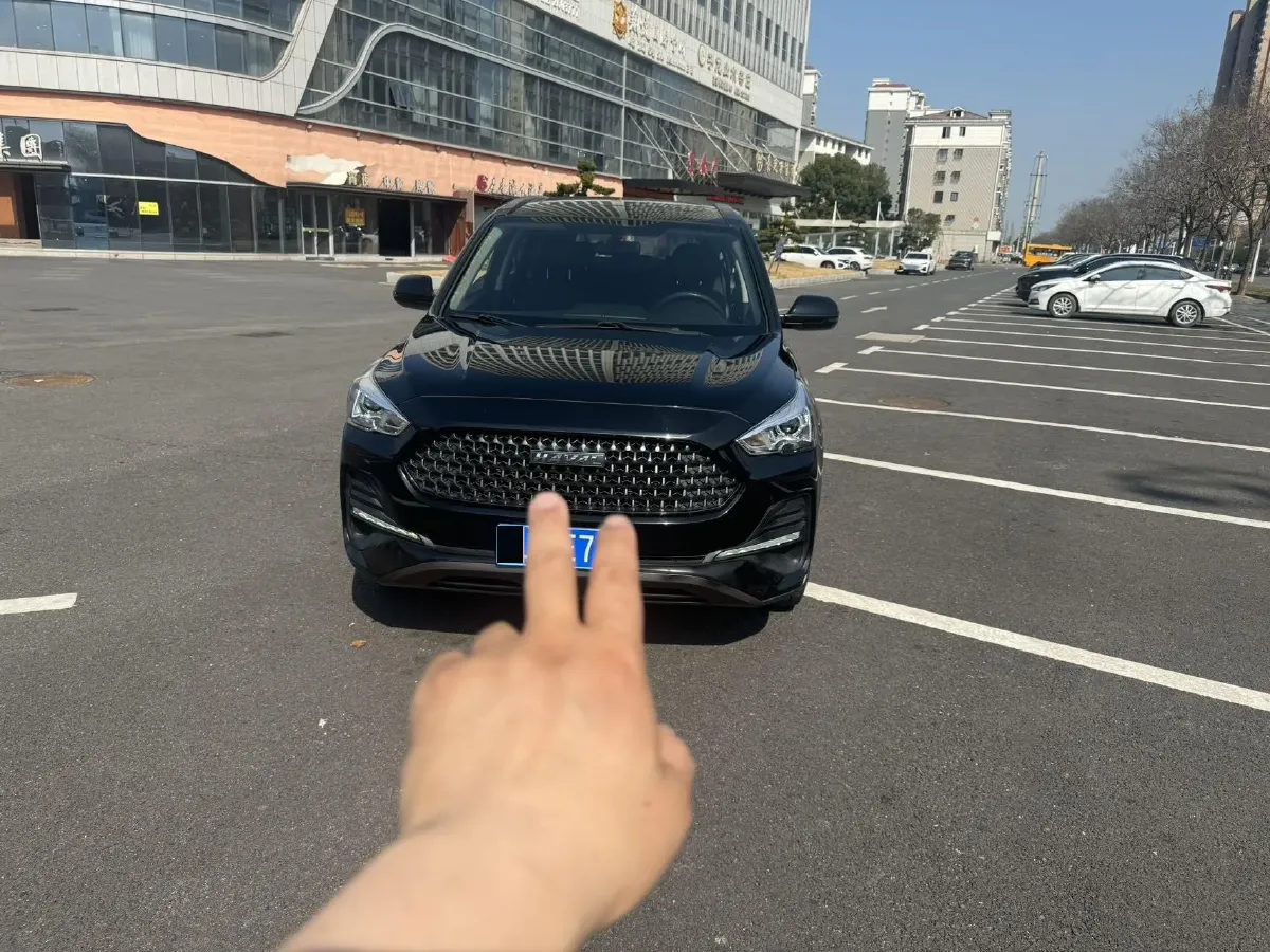 2019 Haval M6 1.5T 150HP L4 7DCT,autocango,china used car exporter,china ev exporter,chinese used car exporter,chinese used ev exporter