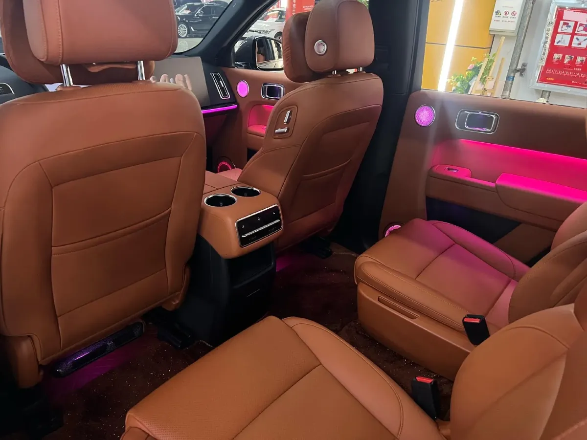 2023 Li L8 Range Extended 154HP REEV 40.9KWH,autocango,china used car exporter,china ev exporter,chinese used car exporter,chinese used ev exporter