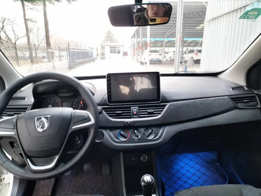 2016 BaoJun 310 1.2L 82HP L4 5MT,autocango,china used car exporter,china ev exporter,chinese used car exporter,chinese used ev exporter