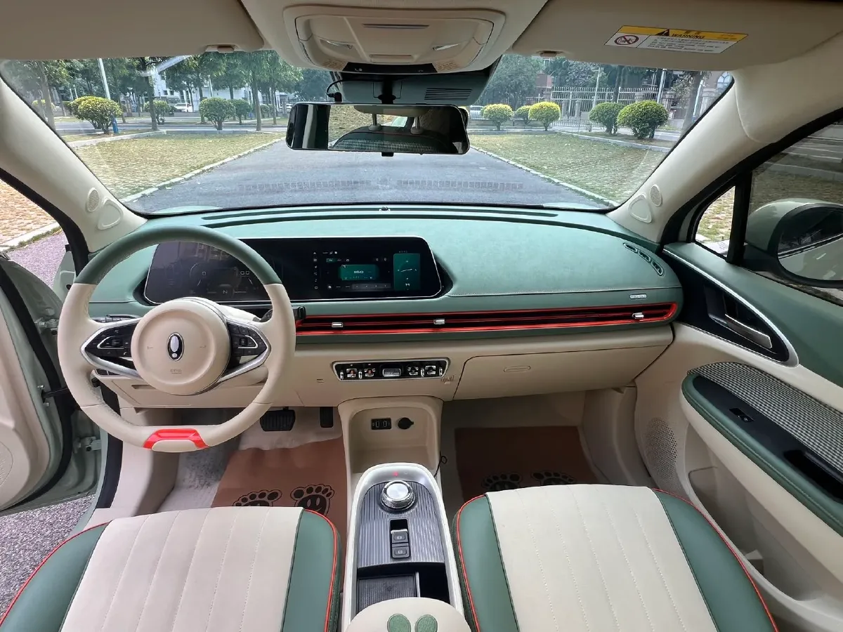 2022 ChangAn Oshan X7 Plus 1.5T 188HP L4 7DCT,autocango,china used car exporter,china ev exporter,chinese used car exporter,chinese used ev exporter