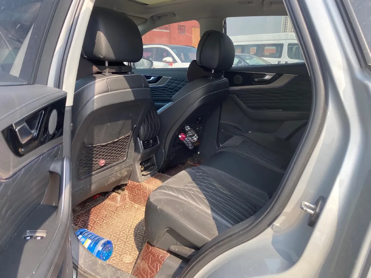 2022 HongQi HS5 2.0T 224HP L4 6AT,autocango,china used car exporter,china ev exporter,chinese used car exporter,chinese used ev exporter