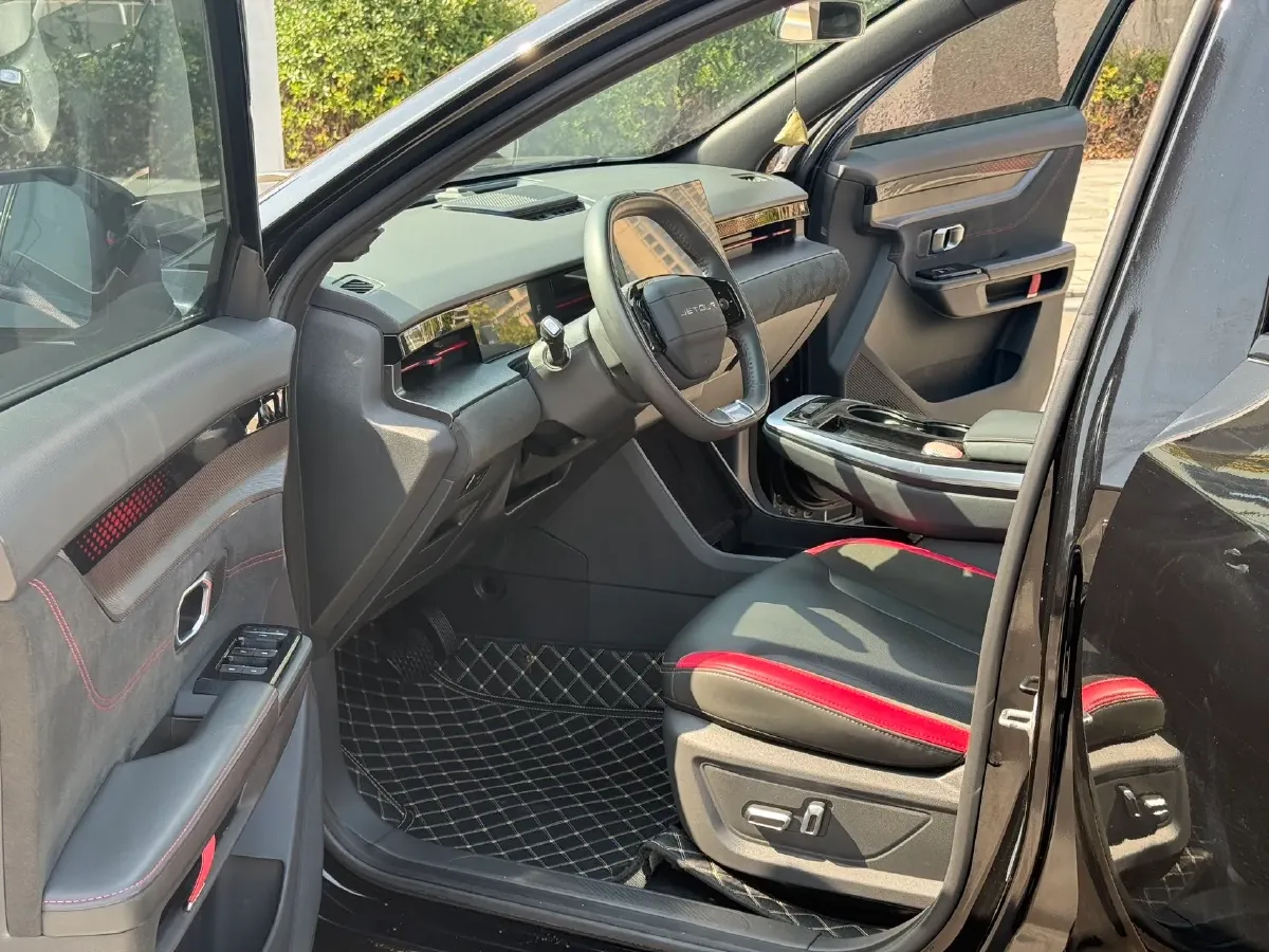 2022 Jetour DASHING 1.6T 197HP L4 7DCT,autocango,china used car exporter,china ev exporter,chinese used car exporter,chinese used ev exporter