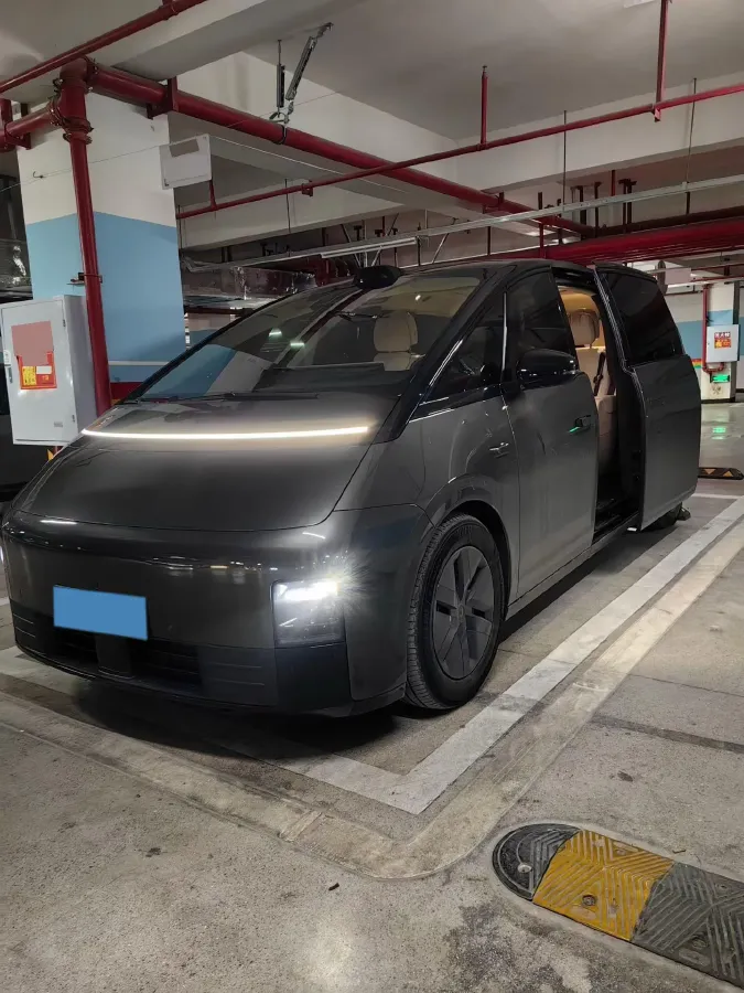 2024 Li MEGA BEV 102.7KWH,autocango,china used car exporter,china ev exporter,chinese used car exporter,chinese used ev exporter