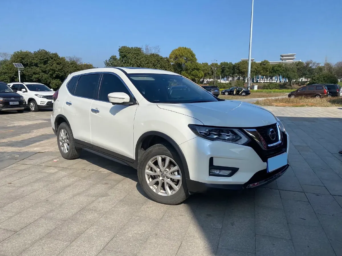 2023 Nissan X-Trail 2.0L 151HP L4 CVT,autocango,china used car exporter,china ev exporter,chinese used car exporter,chinese used ev exporter