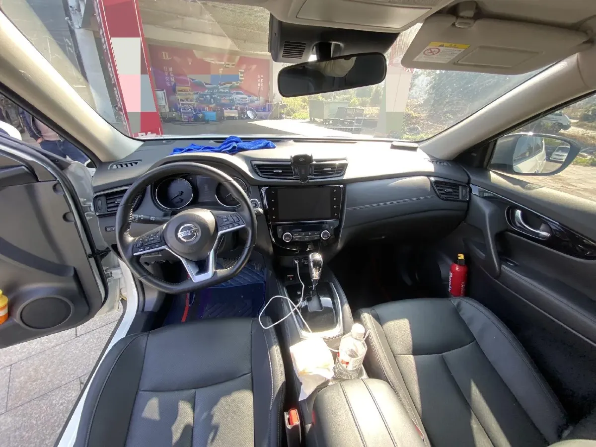 2023 Nissan X-Trail 2.0L 151HP L4 CVT,autocango,china used car exporter,china ev exporter,chinese used car exporter,chinese used ev exporter