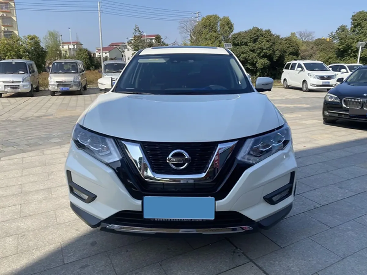2023 Nissan X-Trail 2.0L 151HP L4 CVT,autocango,china used car exporter,china ev exporter,chinese used car exporter,chinese used ev exporter
