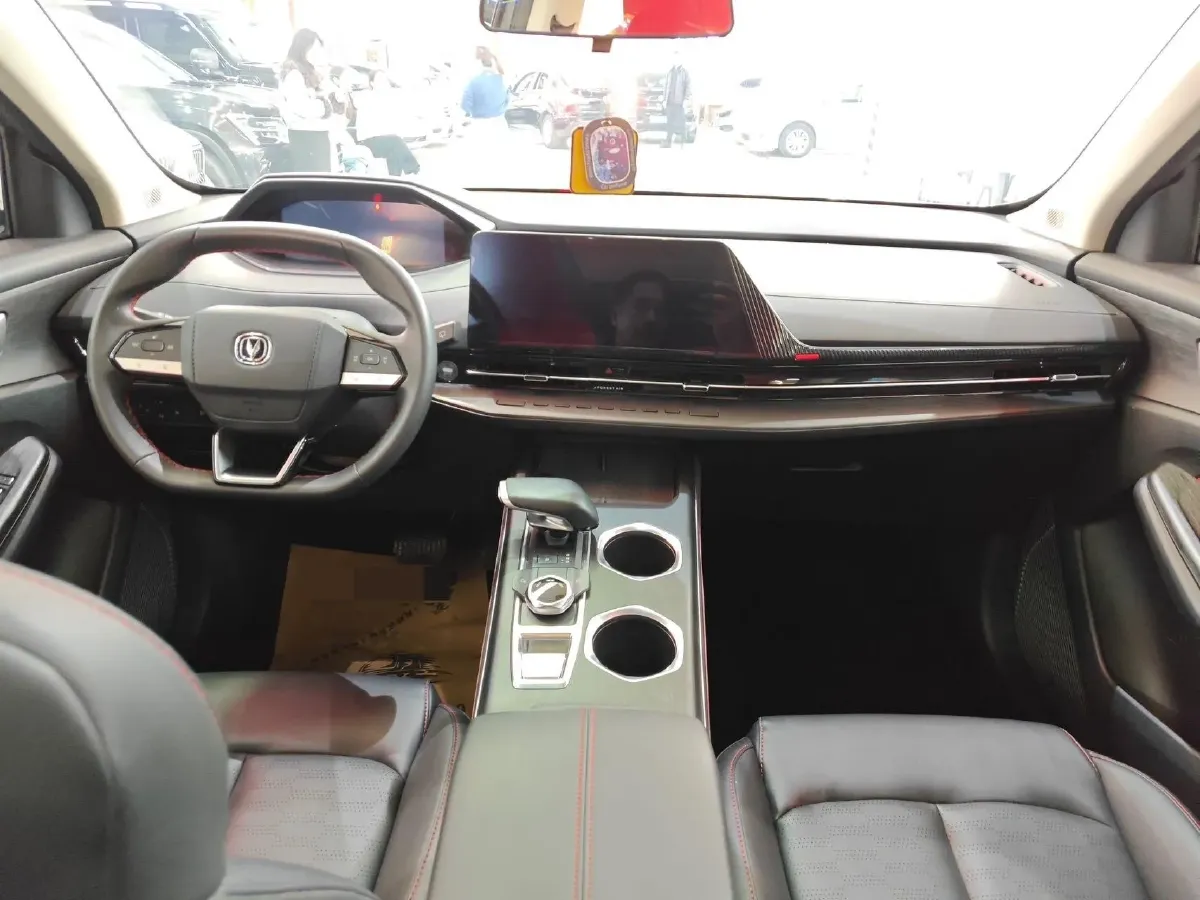 2022 ChangAn Oshan X7 Plus 1.5T 188HP L4 7DCT,autocango,china used car exporter,china ev exporter,chinese used car exporter,chinese used ev exporter