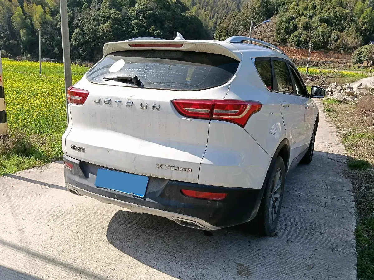 2018 Jetour X70 1.5T 147HP L4 5MT,autocango,china used car exporter,china ev exporter,chinese used car exporter,chinese used ev exporter