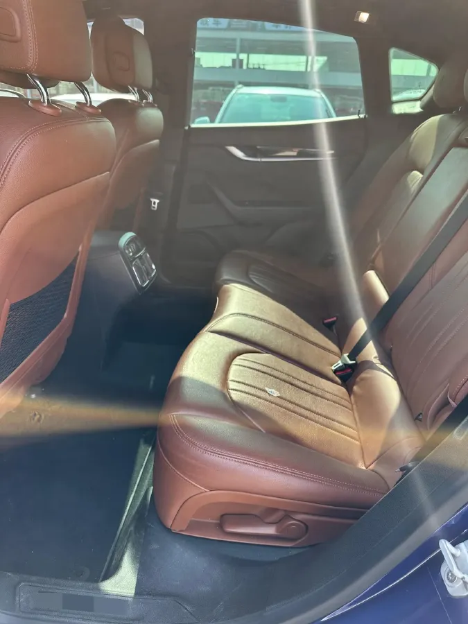 2018 Jaguar XJ 3.0T 340HP V6 8AT,autocango,china used car exporter,china ev exporter,chinese used car exporter,chinese used ev exporter