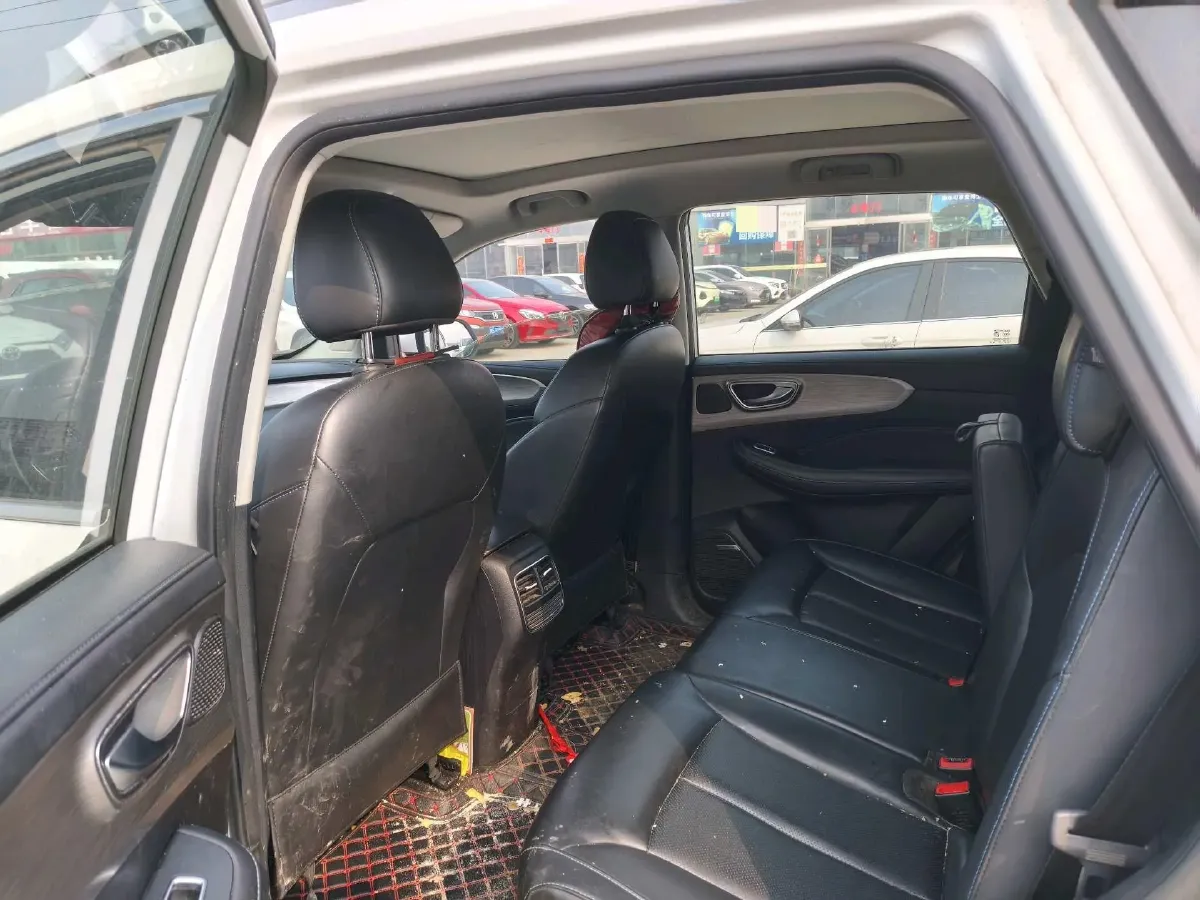 2023 Roewe RX5 1.5T 181HP L4 7DCT,autocango,china used car exporter,china ev exporter,chinese used car exporter,chinese used ev exporter