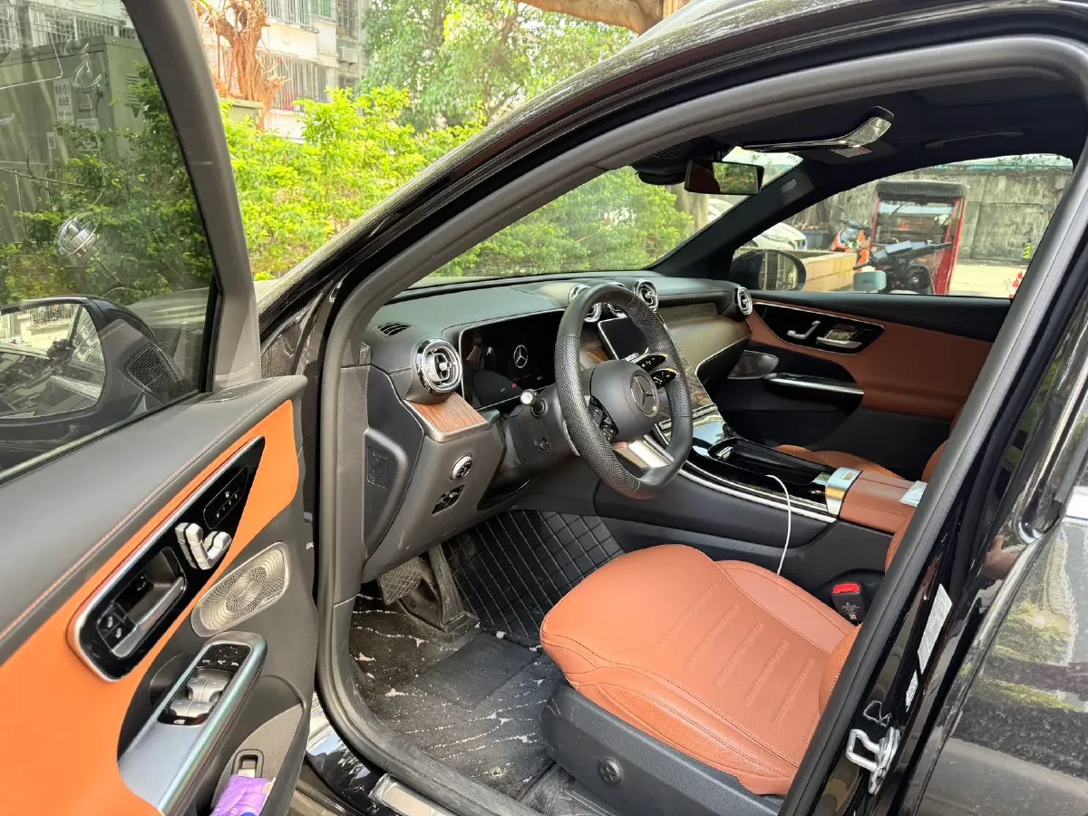 2024 Mercedes-Benz GLC Class 2.0T 258HP L4 9AT,autocango,china used car exporter,china ev exporter,chinese used car exporter,chinese used ev exporter