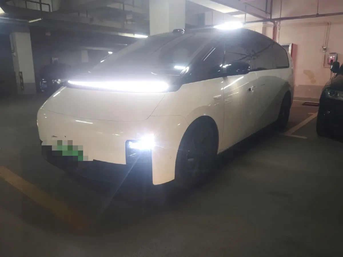 2025 Li MEGA BEV,autocango,china used car exporter,china ev exporter,chinese used car exporter,chinese used ev exporter