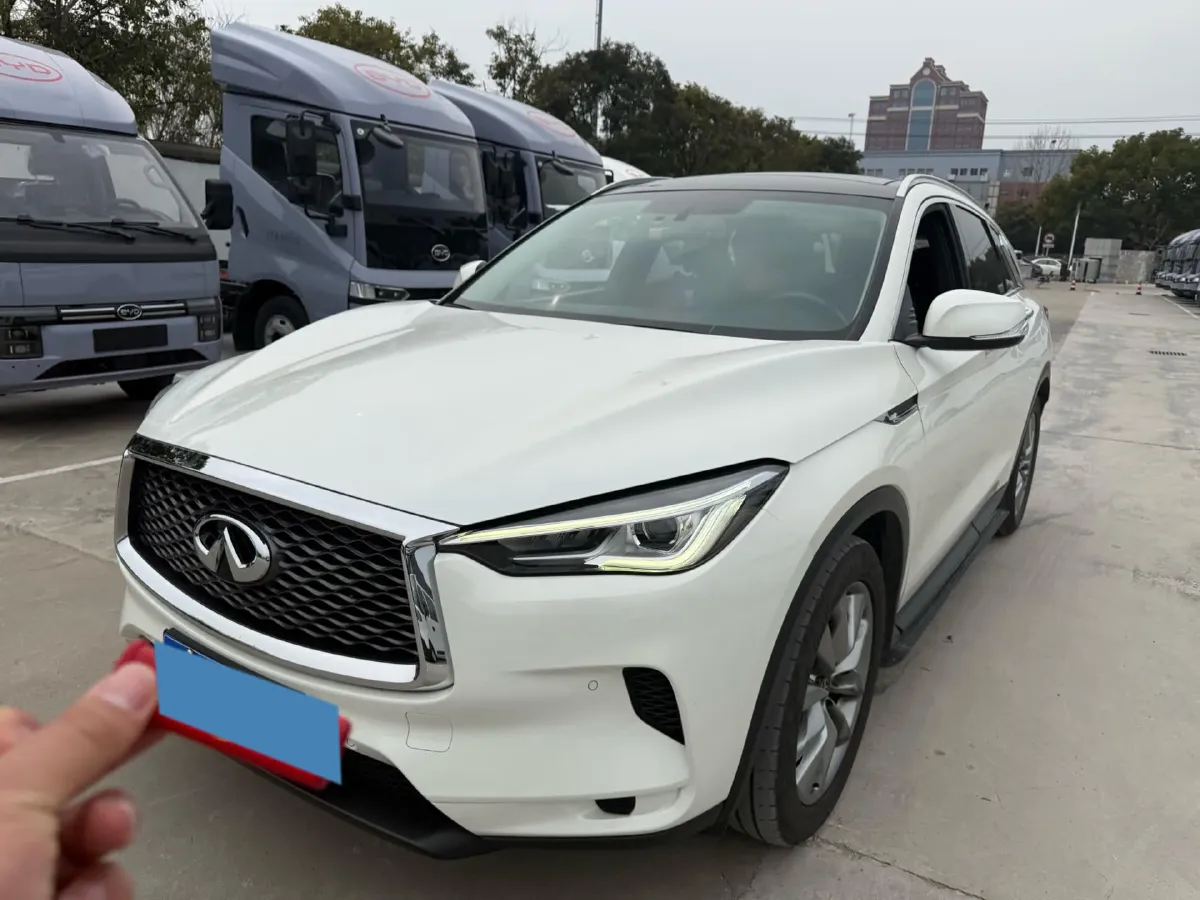 2020 Infiniti QX50 2.0T 245HP L4 CVT,autocango,china used car exporter,china ev exporter,chinese used car exporter,chinese used ev exporter