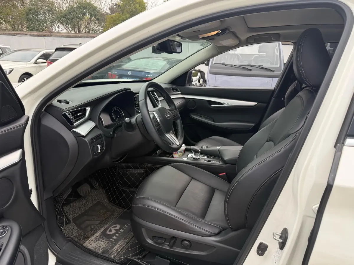 2020 Infiniti QX50 2.0T 245HP L4 CVT,autocango,china used car exporter,china ev exporter,chinese used car exporter,chinese used ev exporter