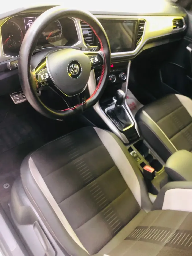 2020 Volkswagen T-Roc 1.4T 131HP L4 7DCT,autocango,china used car exporter,china ev exporter,chinese used car exporter,chinese used ev exporter
