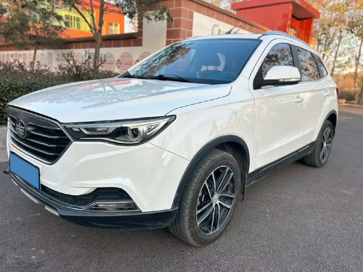 2019 Bestune X40 1.6L 114HP L4 5MT,autocango,china used car exporter,china ev exporter,chinese used car exporter,chinese used ev exporter