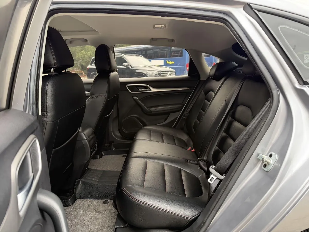 2019 MAXUS D60 1.5T 169HP L4 7DCT,autocango,china used car exporter,china ev exporter,chinese used car exporter,chinese used ev exporter