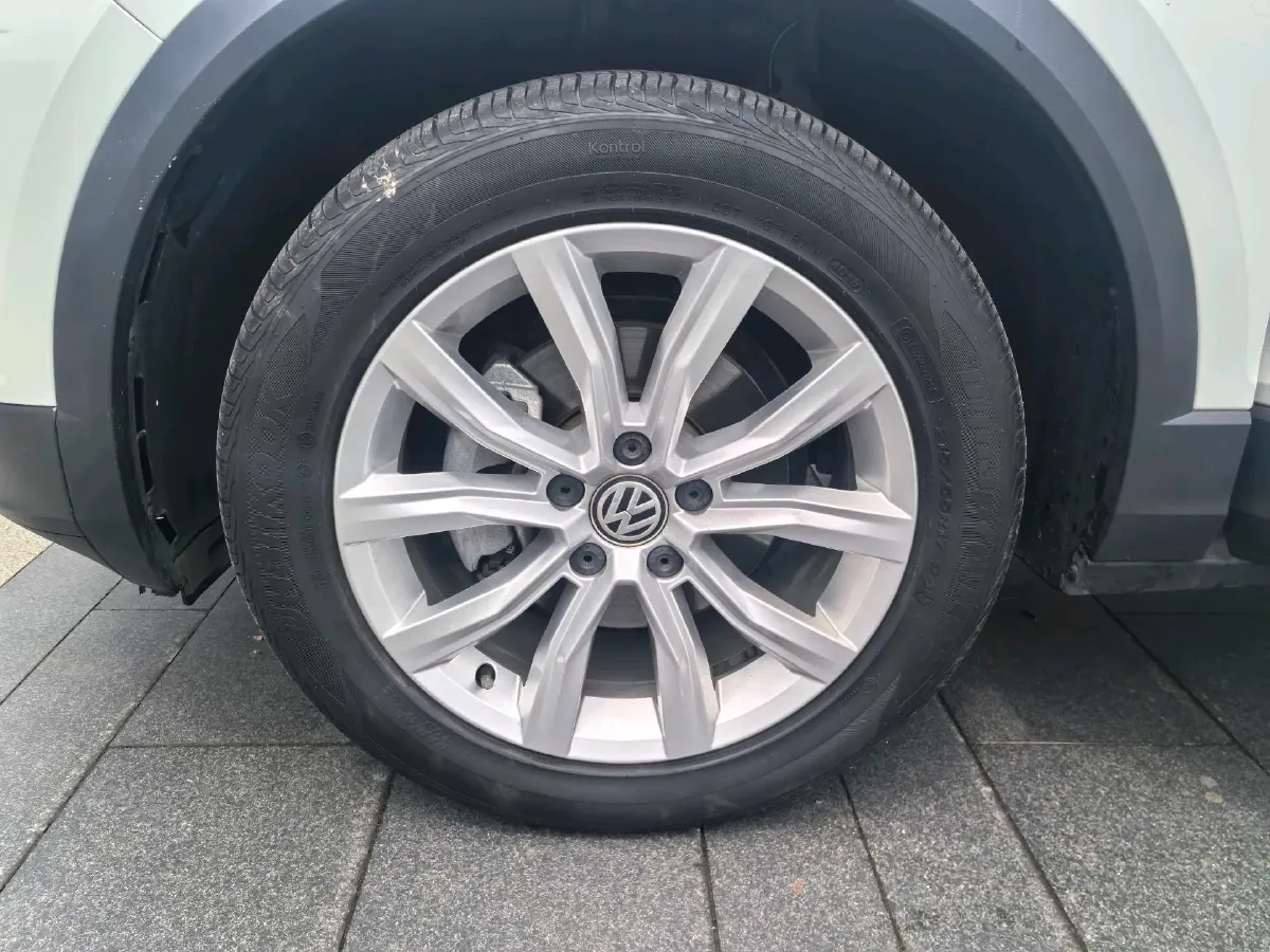 2020 Volkswagen T-Roc 1.4T 131HP L4 7DCT,autocango,china used car exporter,china ev exporter,chinese used car exporter,chinese used ev exporter