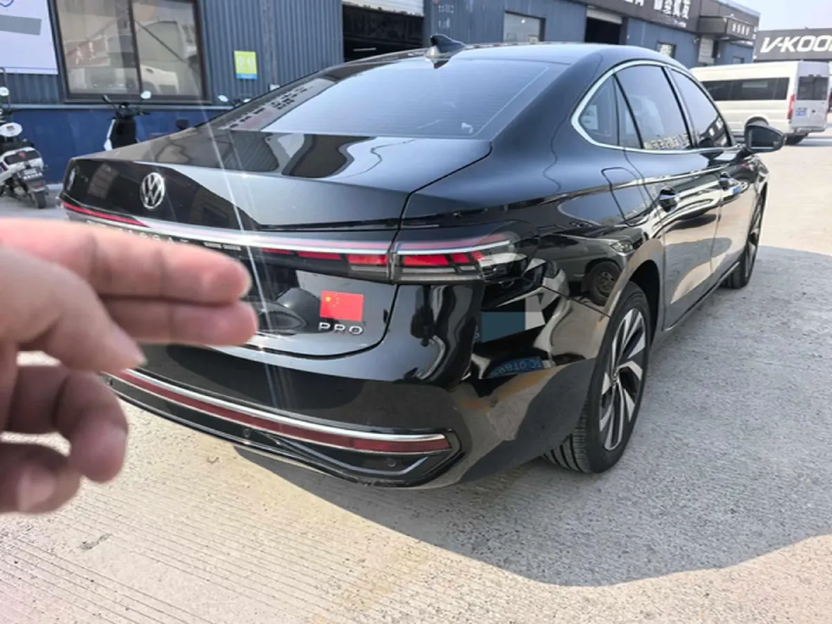 2025 Volkswagen Passat 2.0T 220HP L4 7DCT,autocango,china used car exporter,china ev exporter,chinese used car exporter,chinese used ev exporter