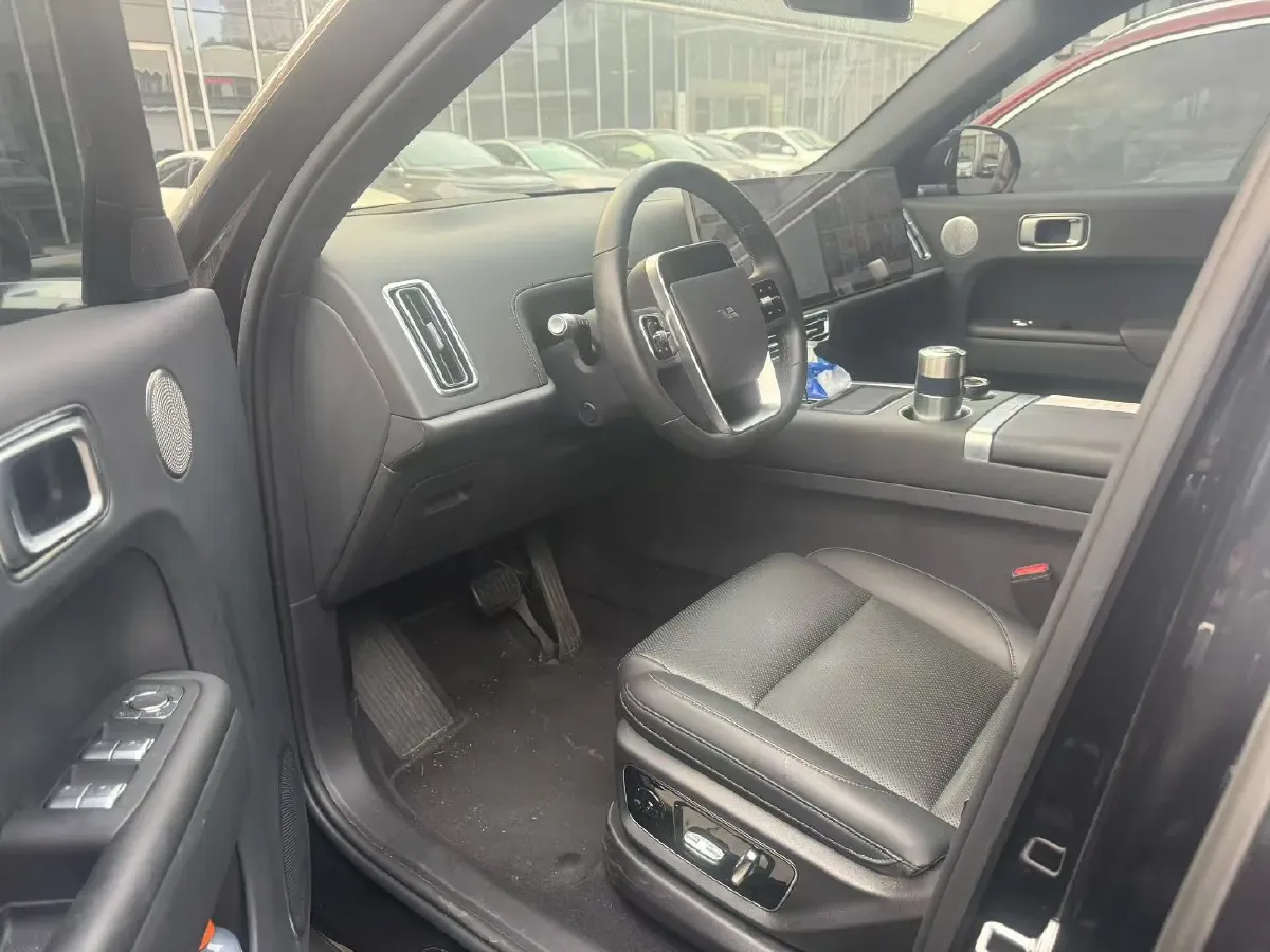 2024 Li L6 Range Extended 154HP L4 REEV 36.8KWH,autocango,china used car exporter,china ev exporter,chinese used car exporter,chinese used ev exporter