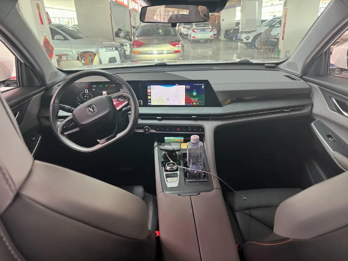 2022 ChangAn CS75 Plus 1.5T 188HP L4 8AT,autocango,china used car exporter,china ev exporter,chinese used car exporter,chinese used ev exporter