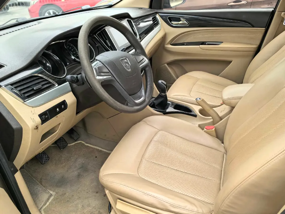 2016 BaoJun 560 1.5T 150HP L4 6MT,autocango,china used car exporter,china ev exporter,chinese used car exporter,chinese used ev exporter