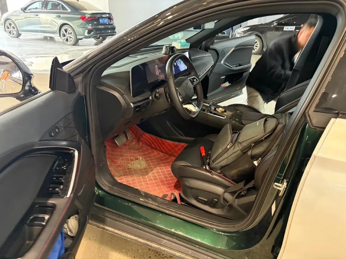 2023 MG 7 1.5T 188HP L4 7DCT,autocango,china used car exporter,china ev exporter,chinese used car exporter,chinese used ev exporter