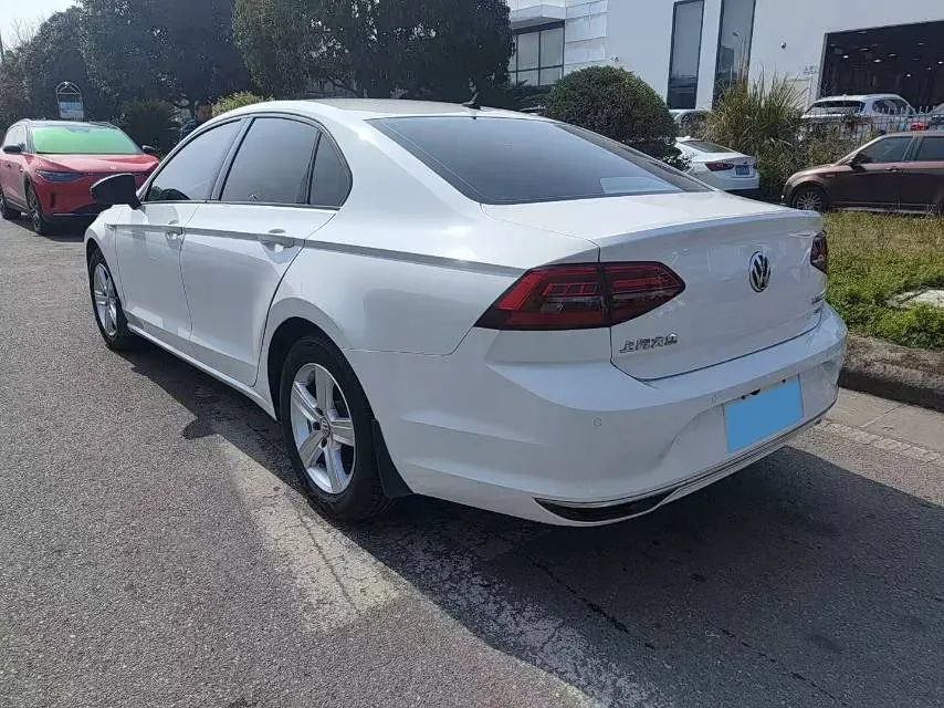 2019 Volkswagen T-Cross 1.4T 150HP L4 7DCT,autocango,china used car exporter,china ev exporter,chinese used car exporter,chinese used ev exporter