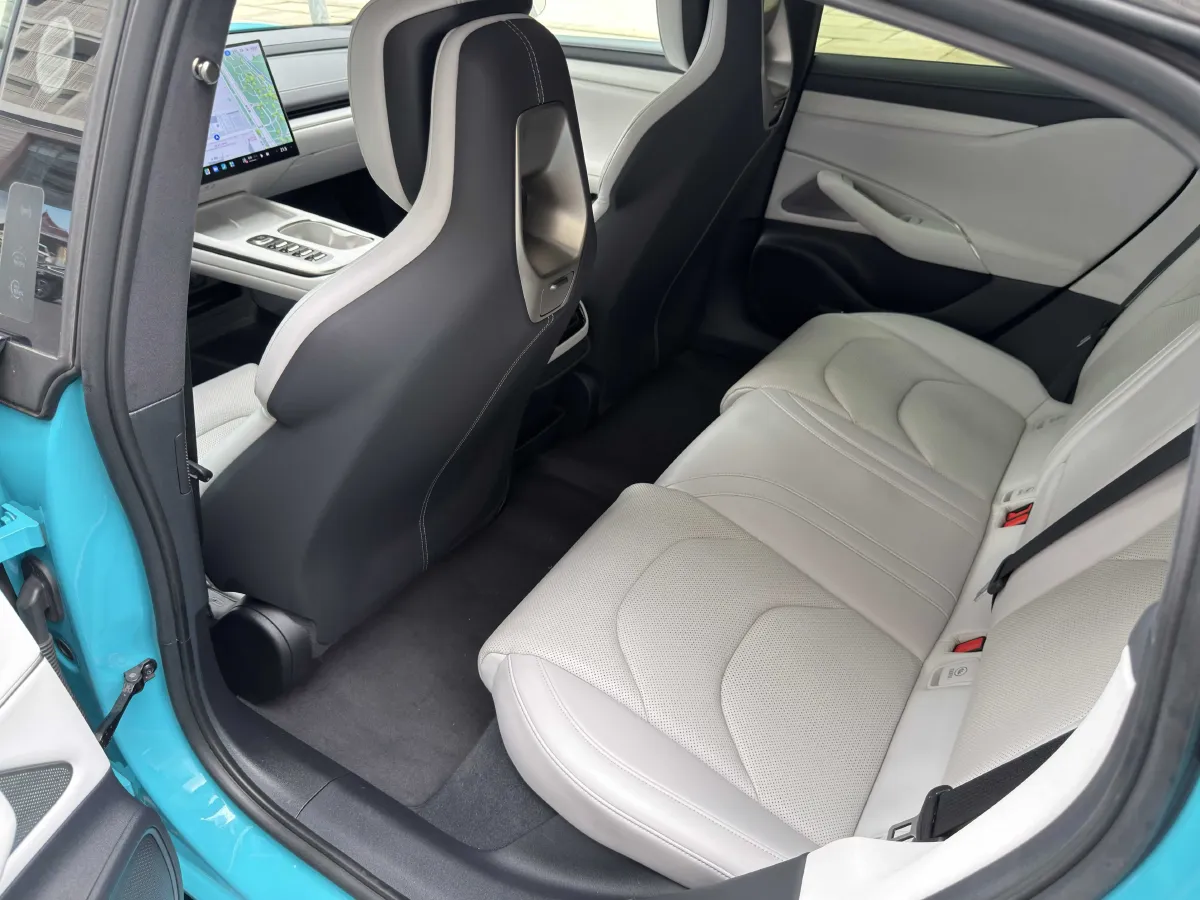 2024 MI SU7 BEV 101KWH,autocango,china used car exporter,china ev exporter,chinese used car exporter,chinese used ev exporter