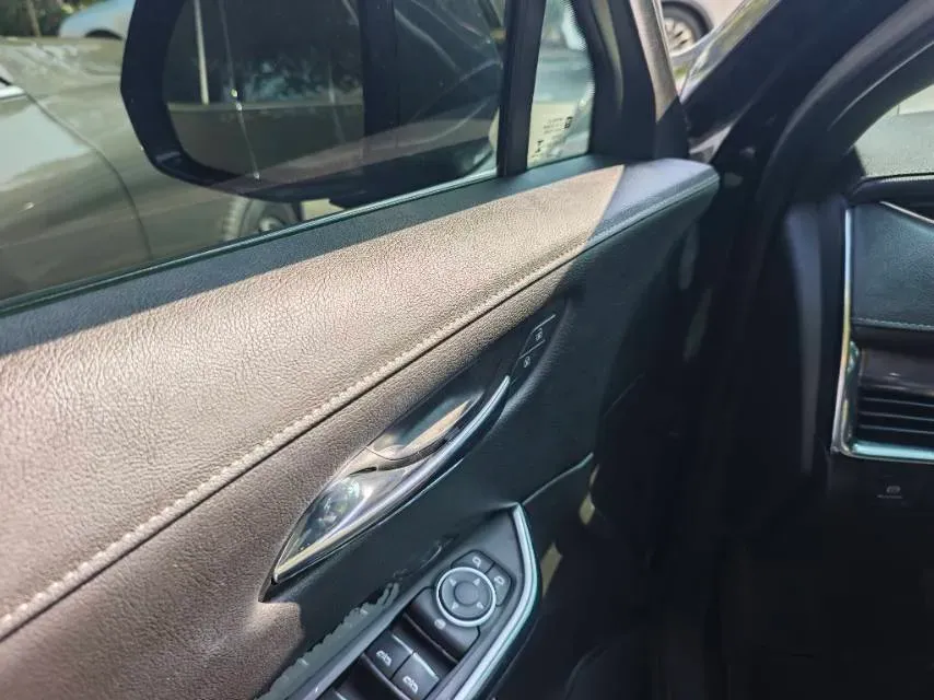 2020 Cadillac XT4 2.0T 241HP L4 9AT,autocango,china used car exporter,china ev exporter,chinese used car exporter,chinese used ev exporter